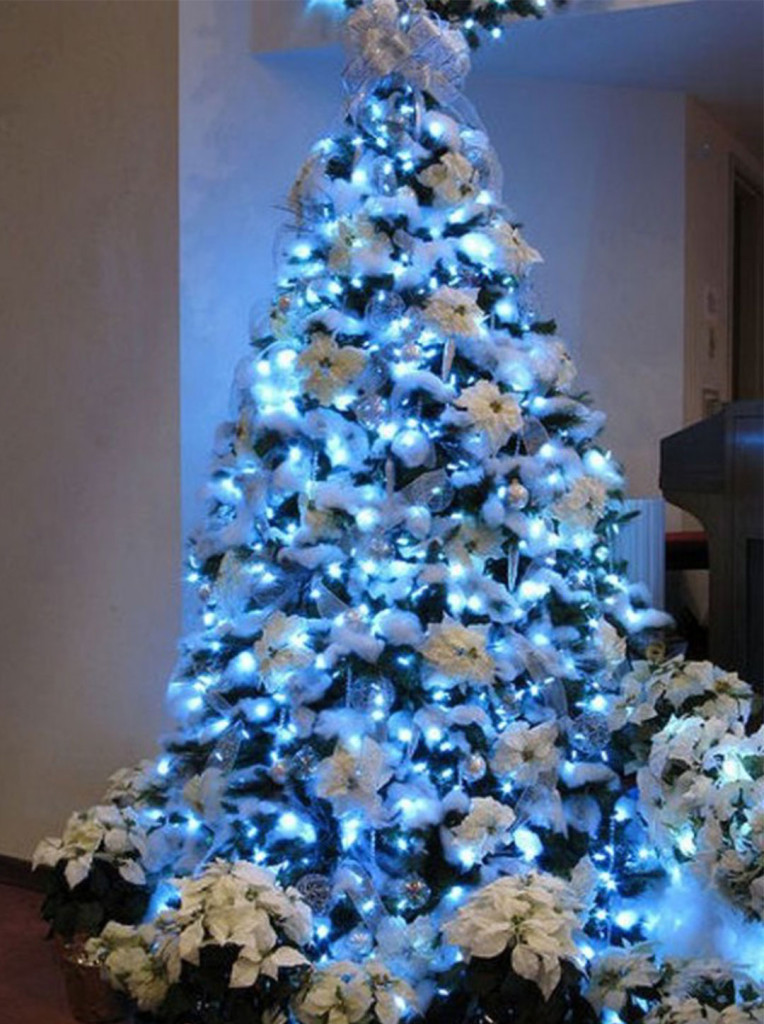29 Inspirational Christmas Tree Decorating Ideas 2022 – 2023 with